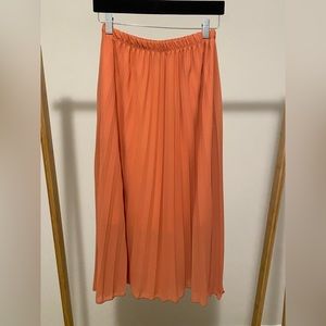Peach Pleated Skirt